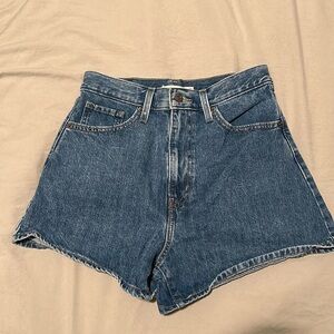 Levi High Waisted Mom Shorts
